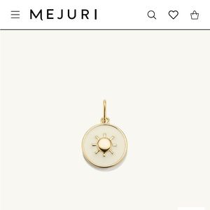 Matilda Djerf Sun Charm Pendant 

18k gold vermeil